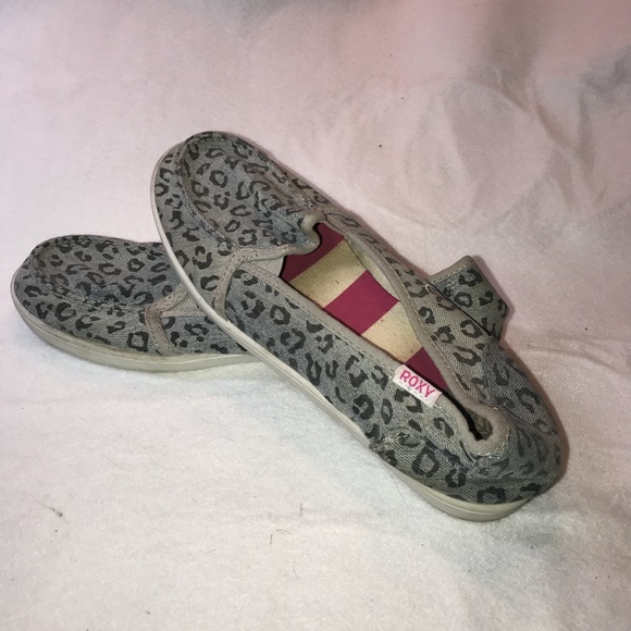 Roxy, Grey and Black Leopard Print, Size 10 Shoes